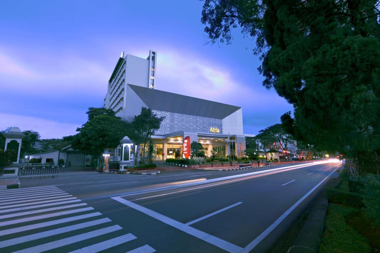 Atria Hotel Magelang Exterior photo